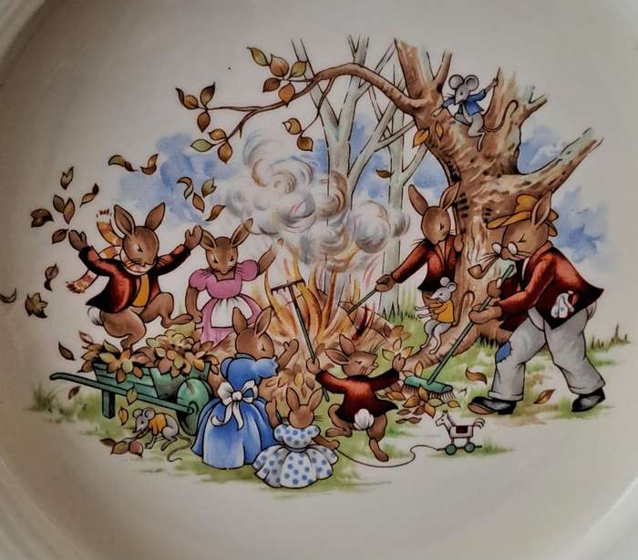 Royal Doulton Bunnykins Large Porridge Bowl - 'Bonfire'