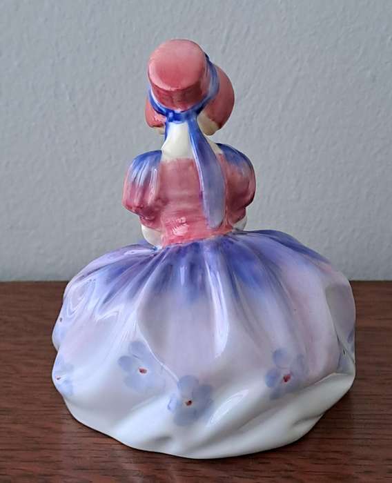 Royal Doulton 'Monica' HN1467