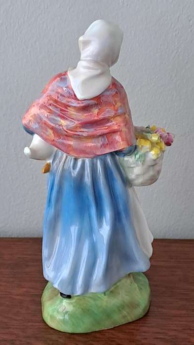 Royal Doulton 'Market Day' HN1991