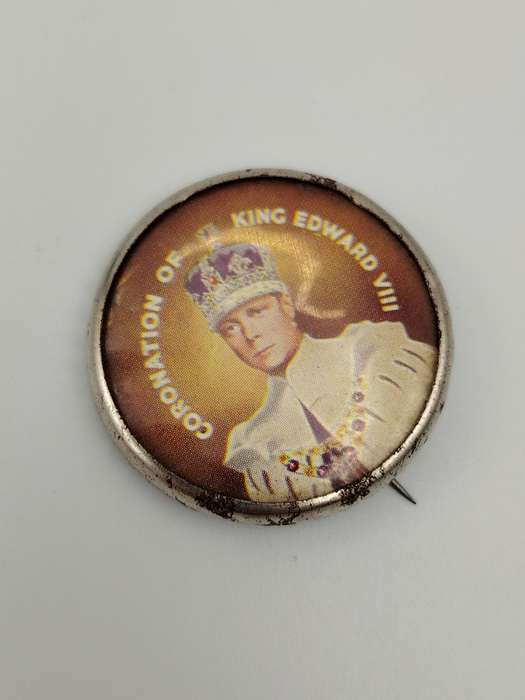 Coronation of King Edward badge