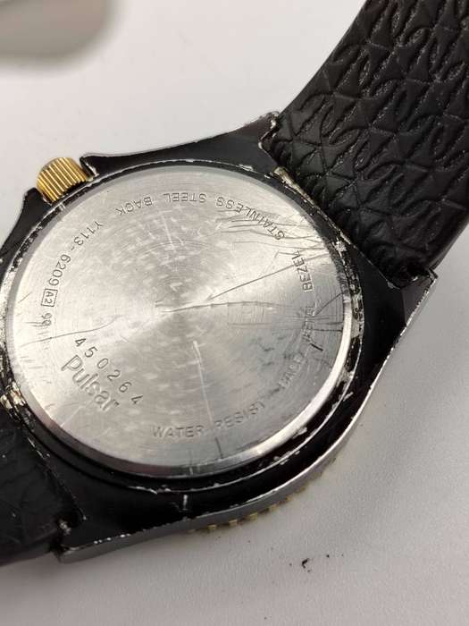 Pulsar quartz 36mm ex crown