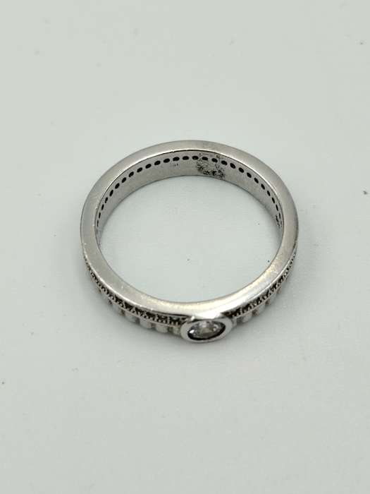 Sterling silver ladies ring Size: O.5