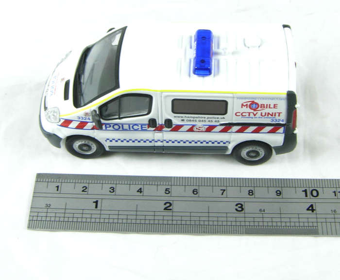 Vauxhall Vivero Van, Police, Hampshire Constabulary "Police cars of the world"