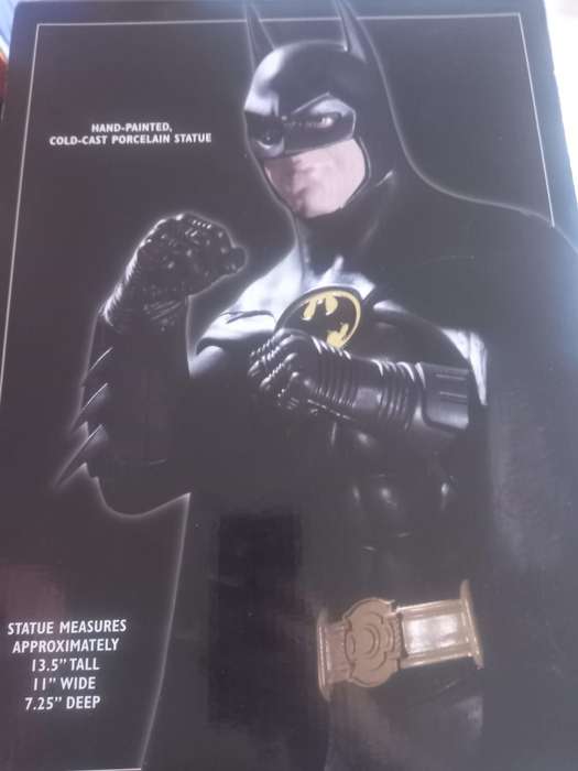 Batman 30cm Michael Keaton Statue