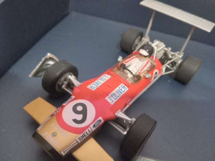 LEGENDS McLaren M7c Team Lotus Type 49 Ltd BT26A Twin Pack