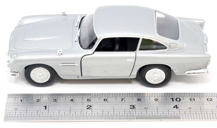 James Bond - Aston Martin DB5 - 'Casino Royale'