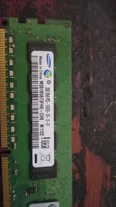 Assorted computer RAM modules