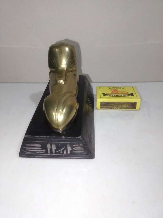 VINTAGE EGYPTIAN FIGURINE DESIGNER heavy BRONZE SPHINX of KING AMMENEMES II