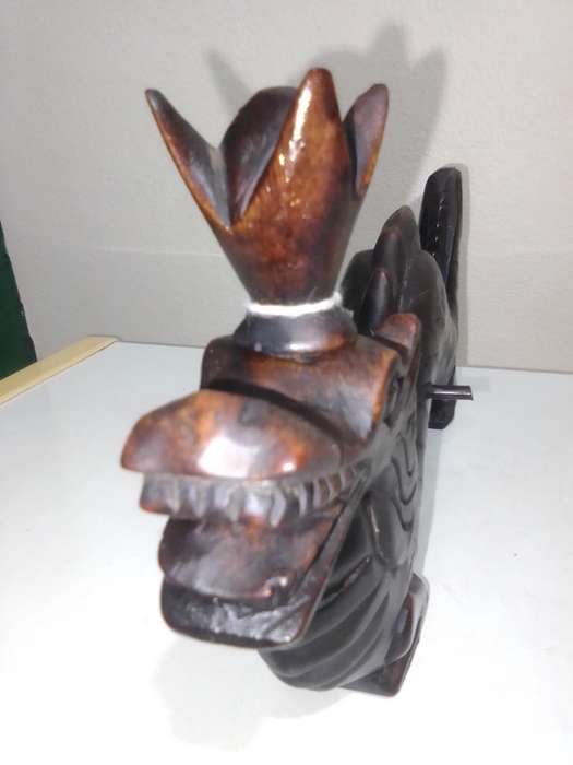 Buddha and Dragon statue's. Meditation Buddha Statue for Home Vastu.Chinese Carved Serpentine Dragon
