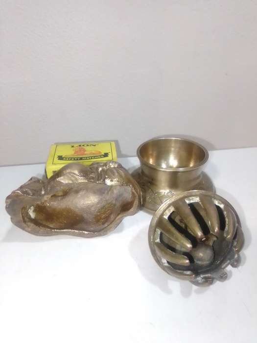 Wow Awesome Brass Laughing Buddha and Engraved Elephant claw Tempel bell Dates from around 1960s