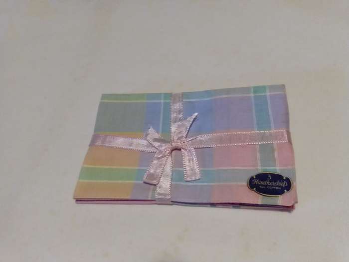 Vintage 2 lots. Women Cotton Handkerchiefs "Burgee Belgium" 1 monogramed "Venezia" 3 Other French