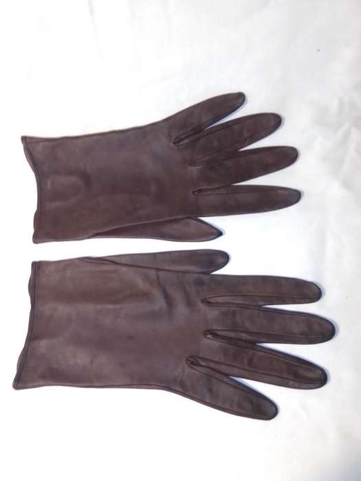 Vintage Ladies Brown Chevreau Leather Short Driving Gloves Size: Small 1960's Gloves 100% Leather -