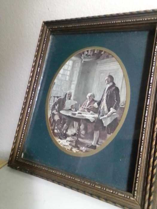 Medallion Wall Arts. Men at High finance and a musician earning his keep.