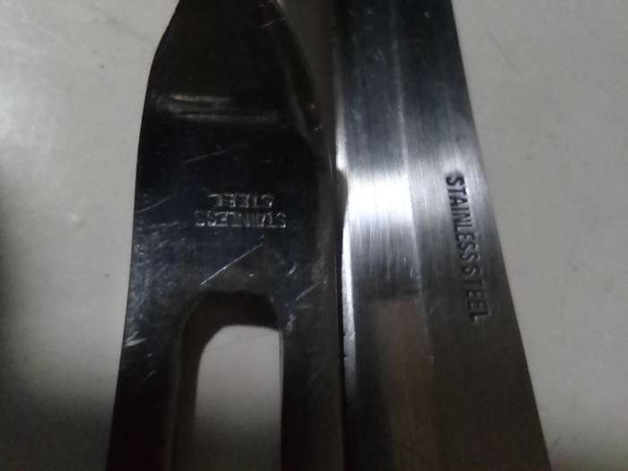 WOW A Laguiole Silhouette 2pce Salad Serving Set Multicolour + A S/Steel Carving set.