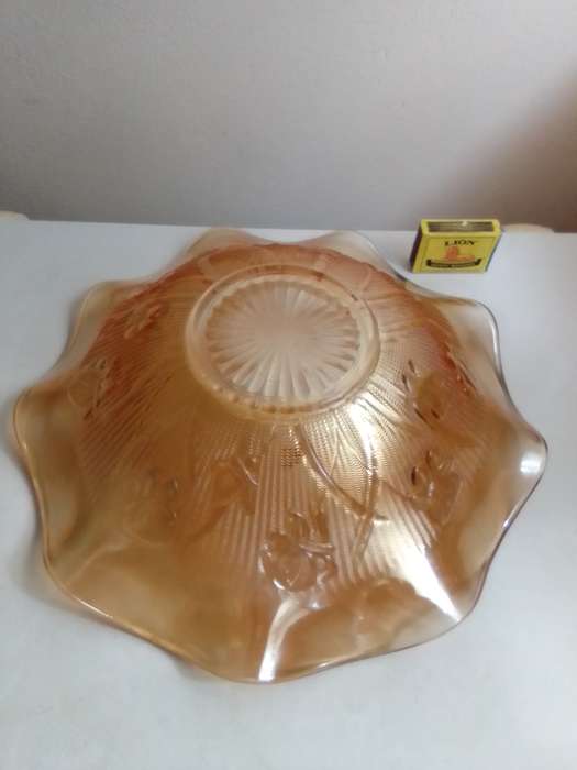 1960 Jeannette Iris Iridescent Carnival Glass Salad Bowl Ruffled Edge 295mm Across.