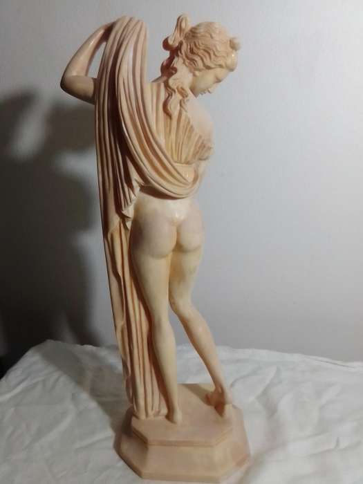 A Large Vintage Stamped: A Santini. A Greek bathing Lady with towel statue. 40,5cm Tall