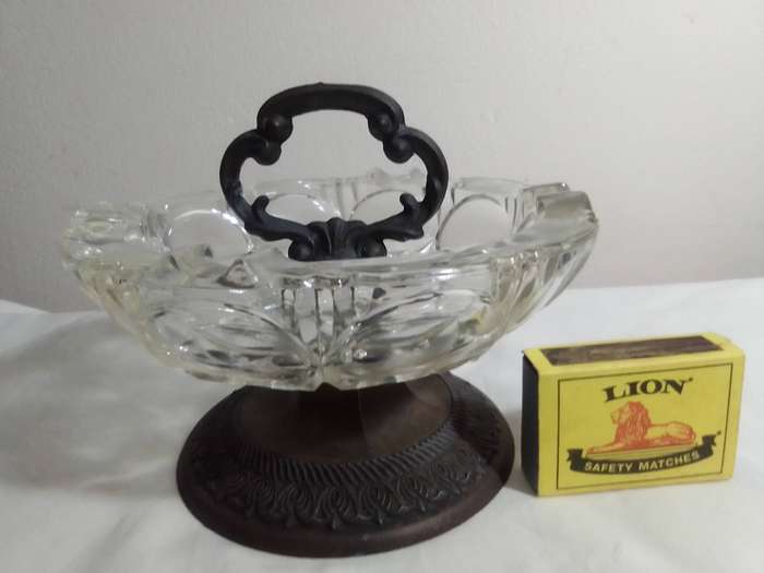 Vintage made in Italy Bronze footed pedestal glass Bon Bon dish.