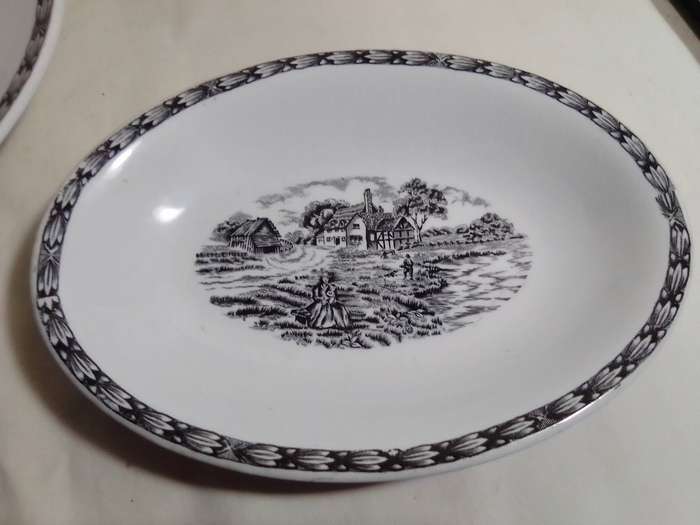 Old vintage W.H. Grindley "Rustic England" meat platter and gravy boat & drip tray