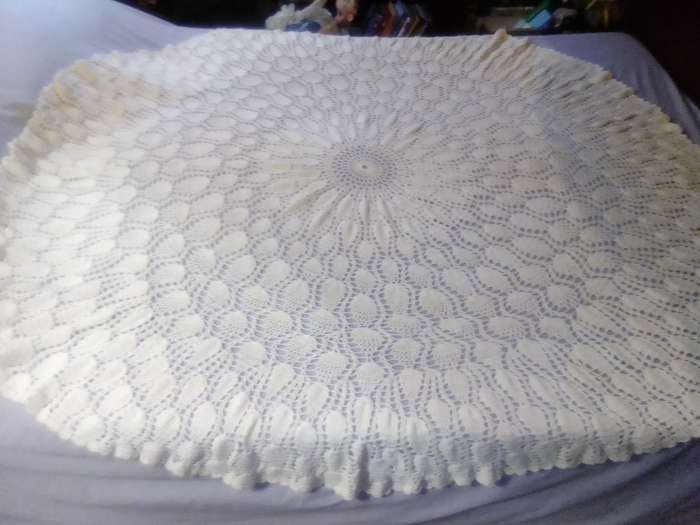 A Hand Crocheted Round Tablecloth Size: 155cm W in Excellent condition.