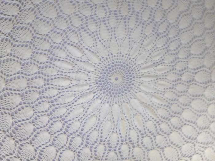 A Hand Crocheted Round Tablecloth Size: 155cm W in Excellent condition.