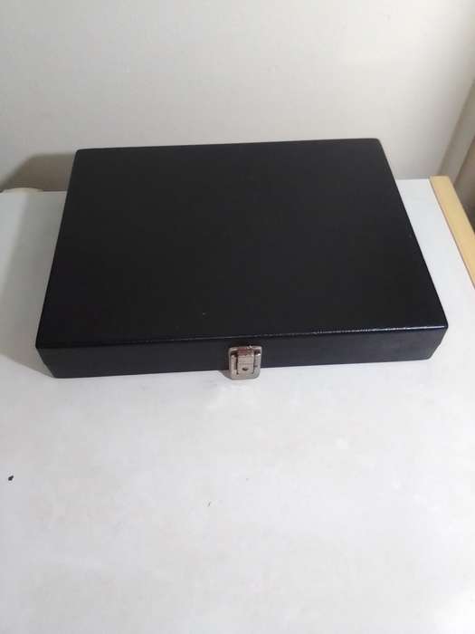 A Key/Money or Pill/Jewlery safe lockable box container.