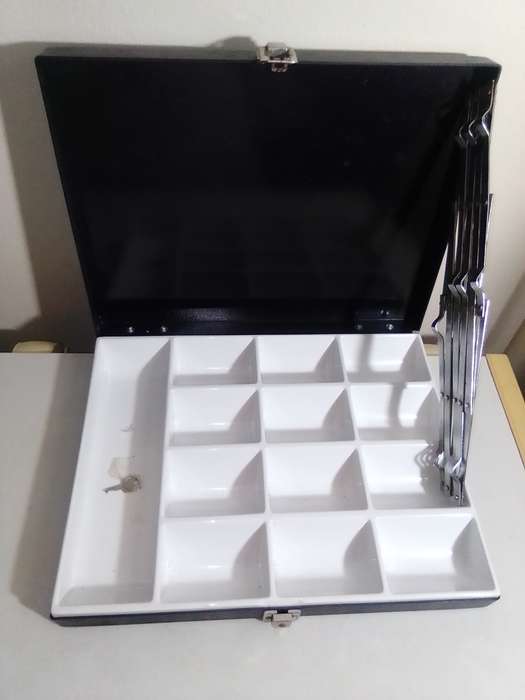 A Key/Money or Pill/Jewlery safe lockable box container.