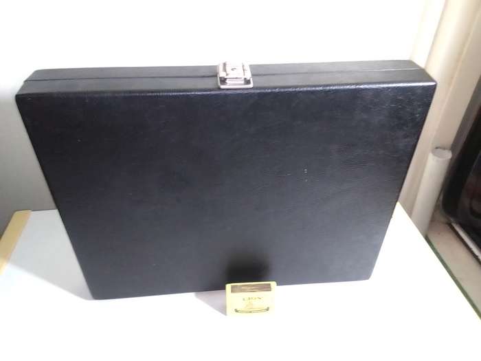 A Key/Money or Pill/Jewlery safe lockable box container.