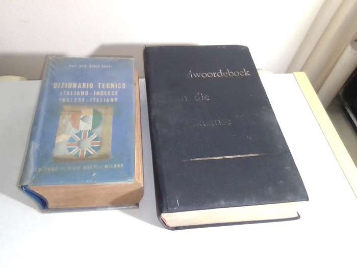 Afrikaans dictionary 1067 p and Italian to English/English to Italian Technical dictionary 1642 p