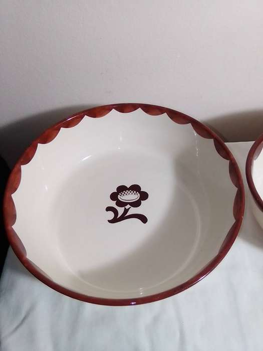 1940 SEMI-ANTIQUE Wilhelm Kåge Gustavsberg pyro oven dishes 2 different styles. Flower motif/motive.