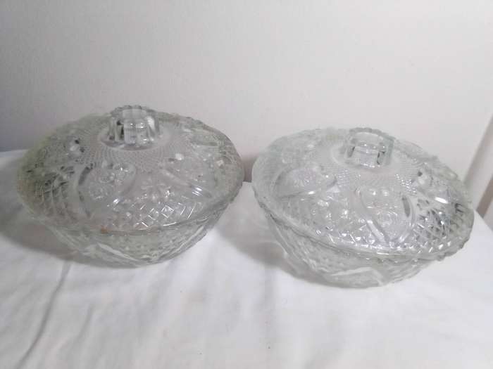 Wow! 1970s x 2 vintage Indonesia FNS glass lidded bowls for the condiments on the dressing table.