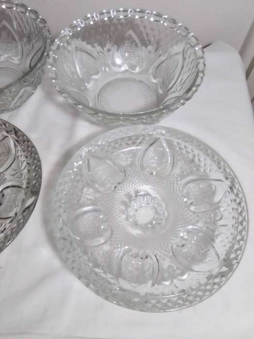 Wow! 1970s x 2 vintage Indonesia FNS glass lidded bowls for the condiments on the dressing table.