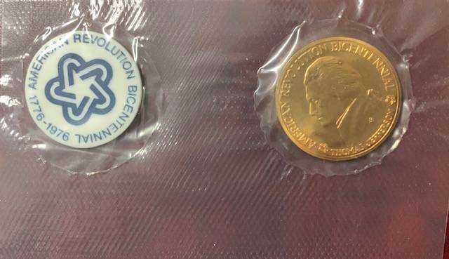 " USA 1976 Bi-Centennial First Day cover with Brass Medallion "