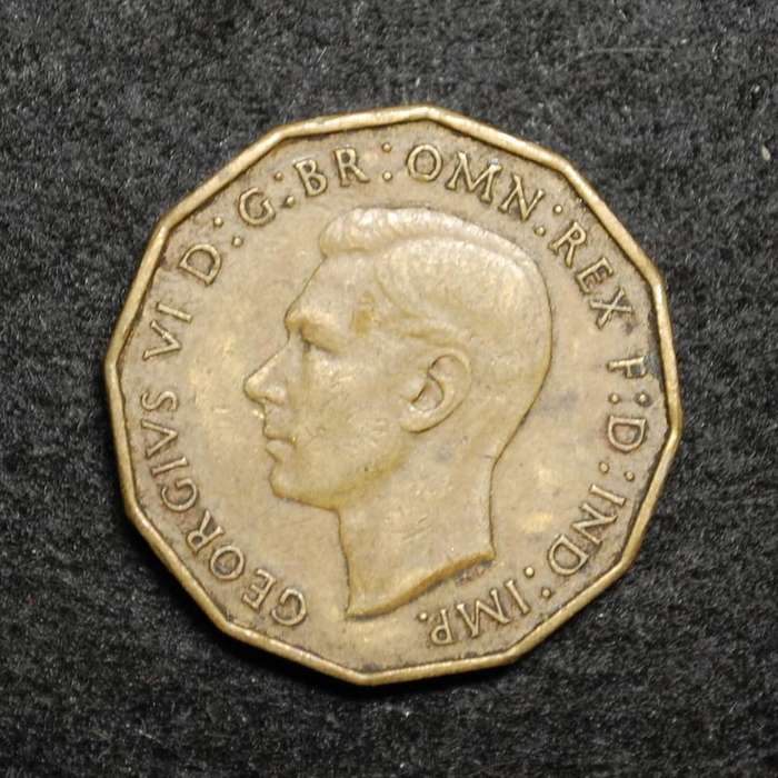 !!! British Brass 3 Pence - 1937 !!!