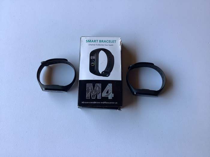 SMART BRACELET WATCH - M4