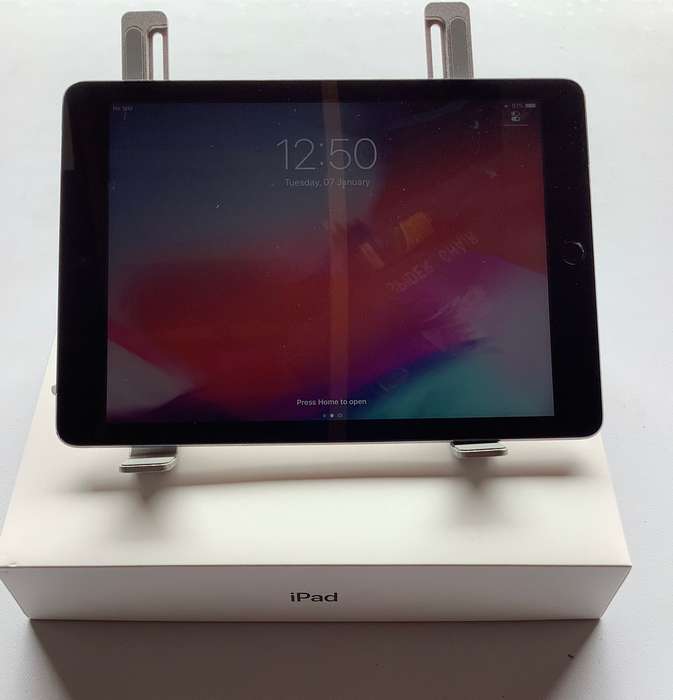 APPLE IPAD AIR