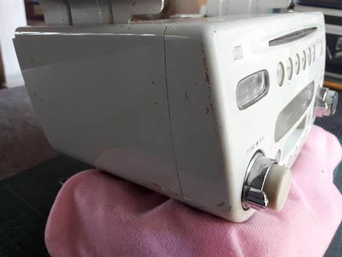 Clasic car radio Nissan Figaro
