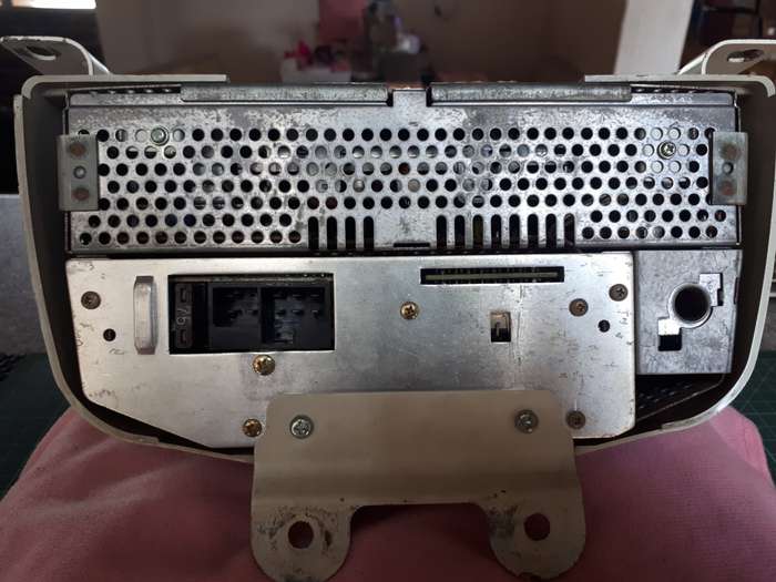 Clasic car radio Nissan Figaro