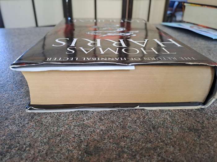 Thomas Harris Hannibal hard cover large William Heinaman London