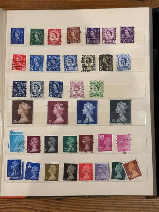 Large Stamp Collection - South Africa & International 1800s to 1900s (+-890 Stamps in Albums Alone)