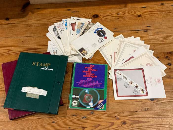 Large Stamp Collection - South Africa & International 1800s to 1900s (+-890 Stamps in Albums Alone)