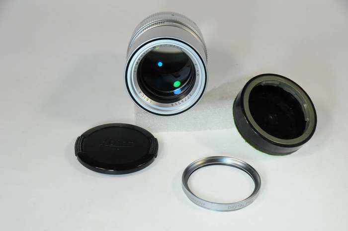 Leica ELMARIT-M 90mm F2.8 lens