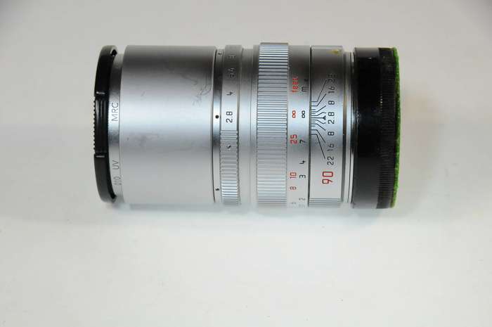 Leica ELMARIT-M 90mm F2.8 lens