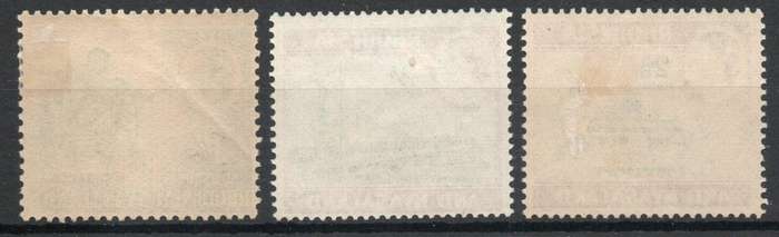 Rhodesia & Nyasaland 1959-1962 QEII Definitive 1/-, 2/- & 2/6d lmm. SACC 26, 28 & 29 Cat R295 (2025)