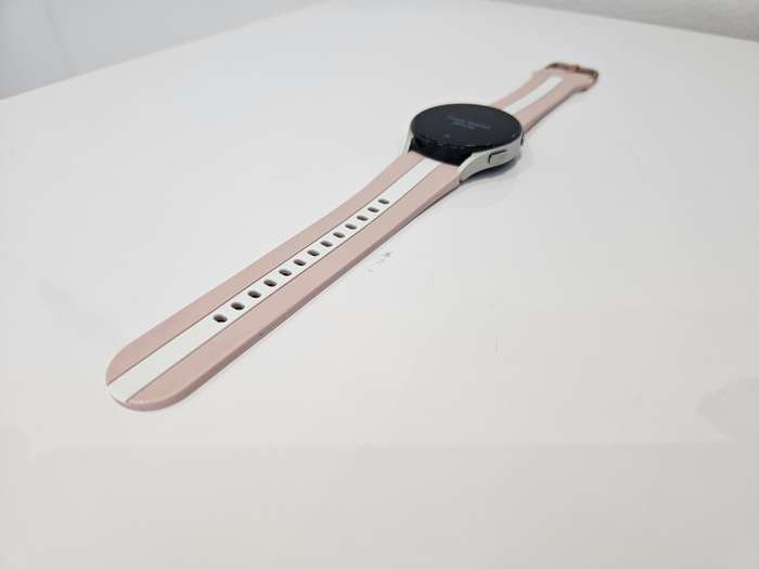 Samsung Galaxy Watch4 (R860) BT Smartwatch (40mm) - Rose Gold
