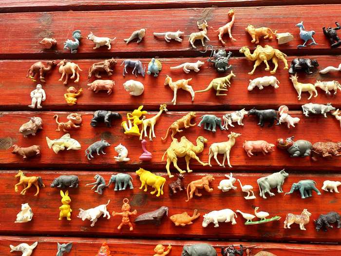 280 DOMESTIC, WILD AND FARM ANIMALS MADE IN HONG KONG