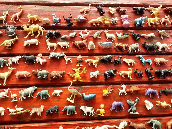 280 DOMESTIC, WILD AND FARM ANIMALS MADE IN HONG KONG