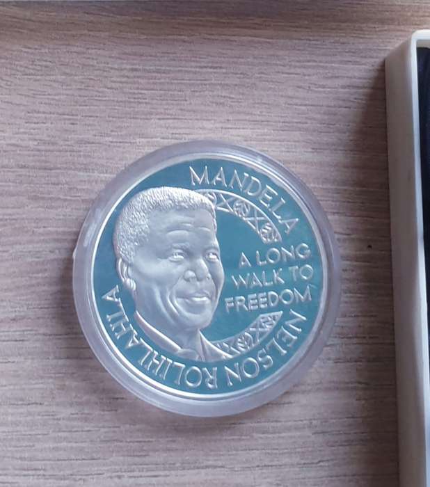 1993 NOBEL PRIZE WINNER MANDELA/DE KLERK 1 OZ ISSUED 2009 MINT OF NORWAY 25000 MINTAGE