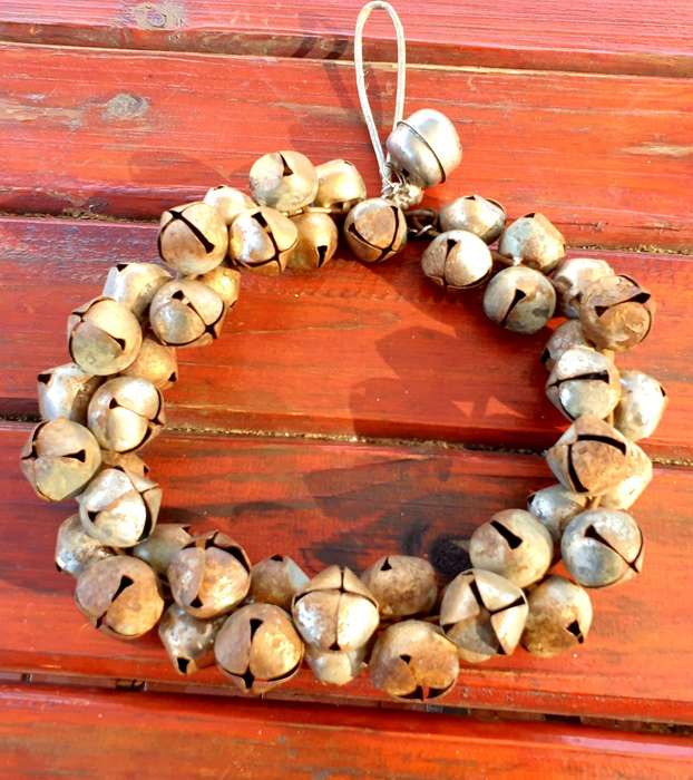 VINTAGE SLEIGH BELL RING CLUSTER BELLS 10 INCHES