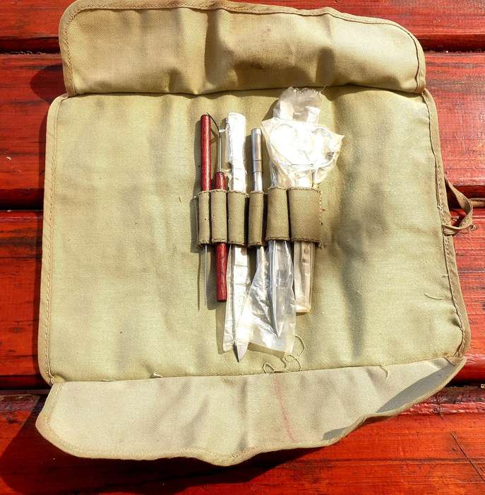 VINTAGE GERMAN EMERGENCY FIELD MEDICAL KIT