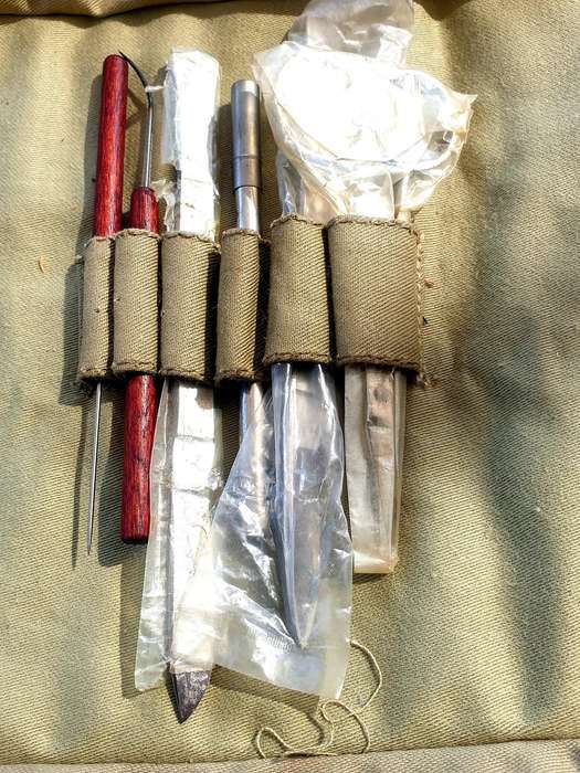 VINTAGE GERMAN EMERGENCY FIELD MEDICAL KIT